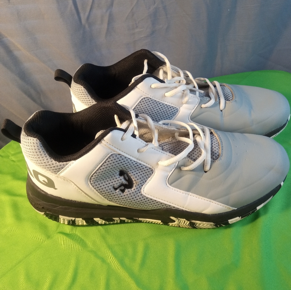 Shaq Basketball White and Grey Athletic Shoes